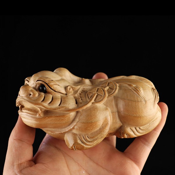 肥城桃木貔貅手把件摆件原木无漆雕刻手工木质工艺品厂家批发
