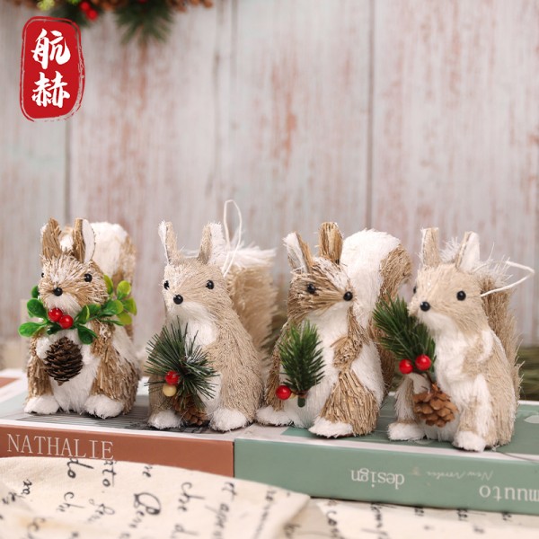 跨境出口手小松鼠工艺品蒲草圣诞装饰品松鼠草编小动物酒店小摆件